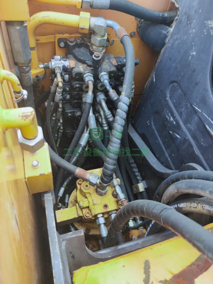 出售三一75/9個人挖掘機土方機，工作4400小時，大件沒動，車況無憂