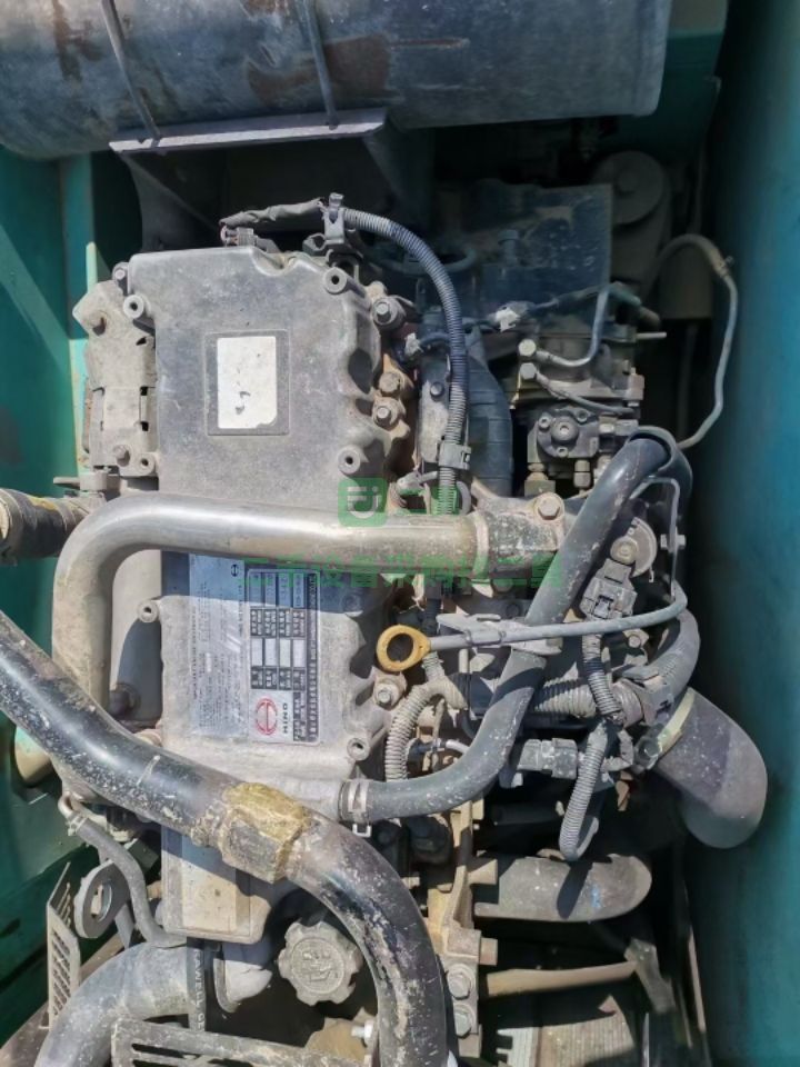 出售進口神鋼200超8精品車況挖掘機，全車原版原漆，純土方沒掛過錘