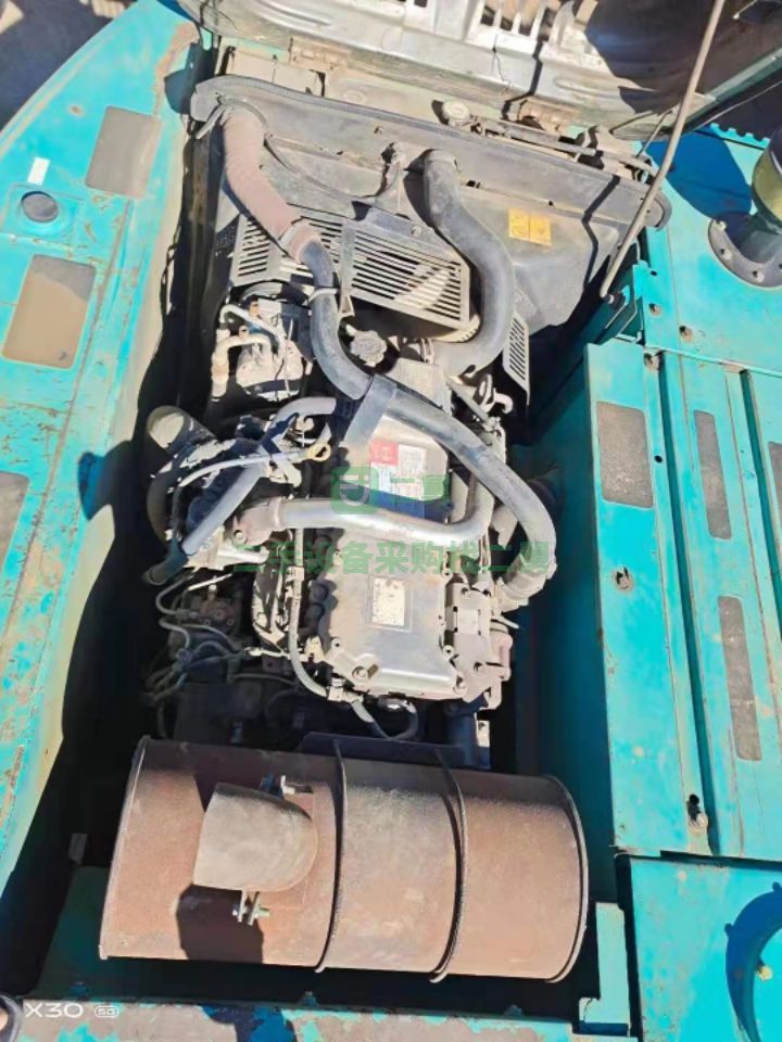 出售進口神鋼200超8精品車況挖掘機，全車原版原漆，純土方沒掛過錘