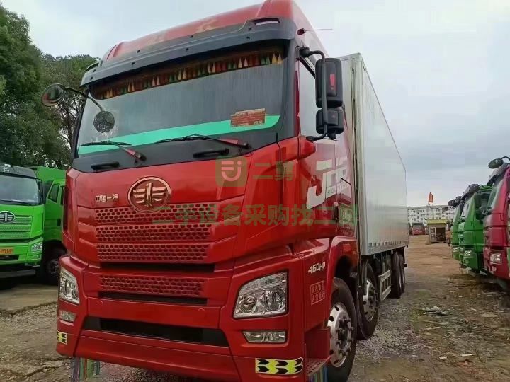 出售二手九成新的一汽解放冷藏車