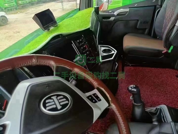 出售二手九成新的一汽解放冷藏車