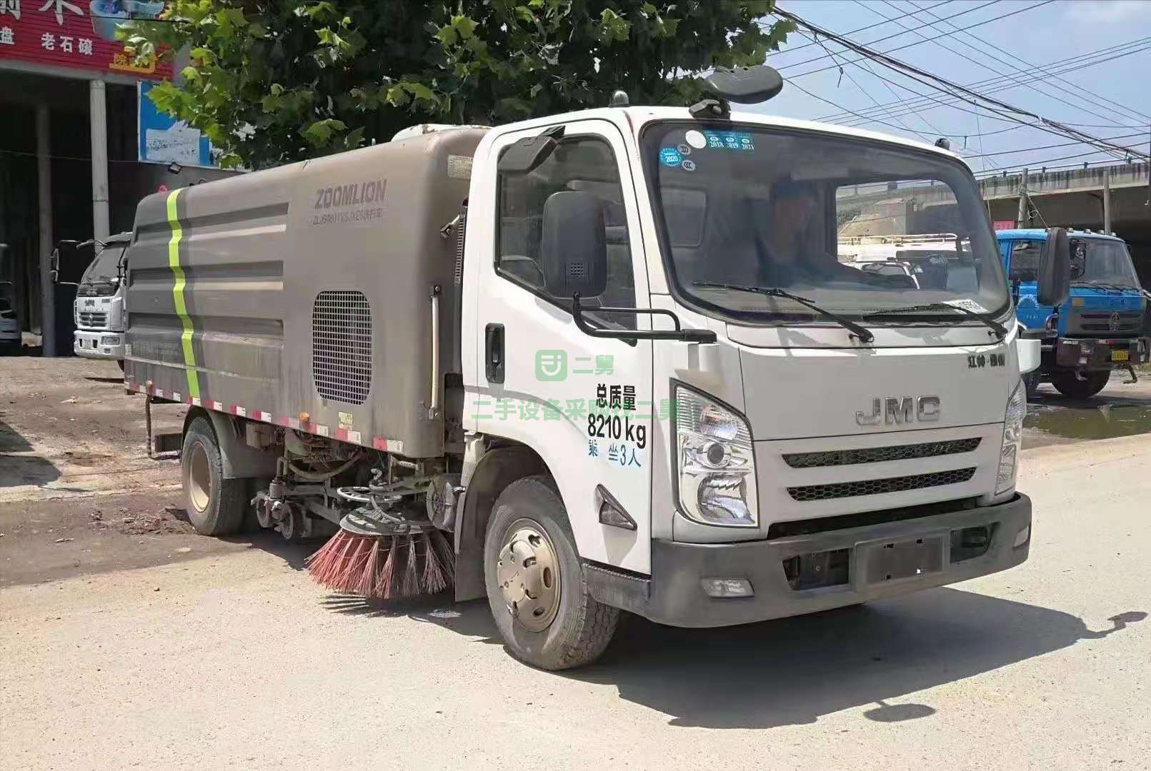 出售一臺中聯重科5080洗掃車18年5月國五排放掃路車