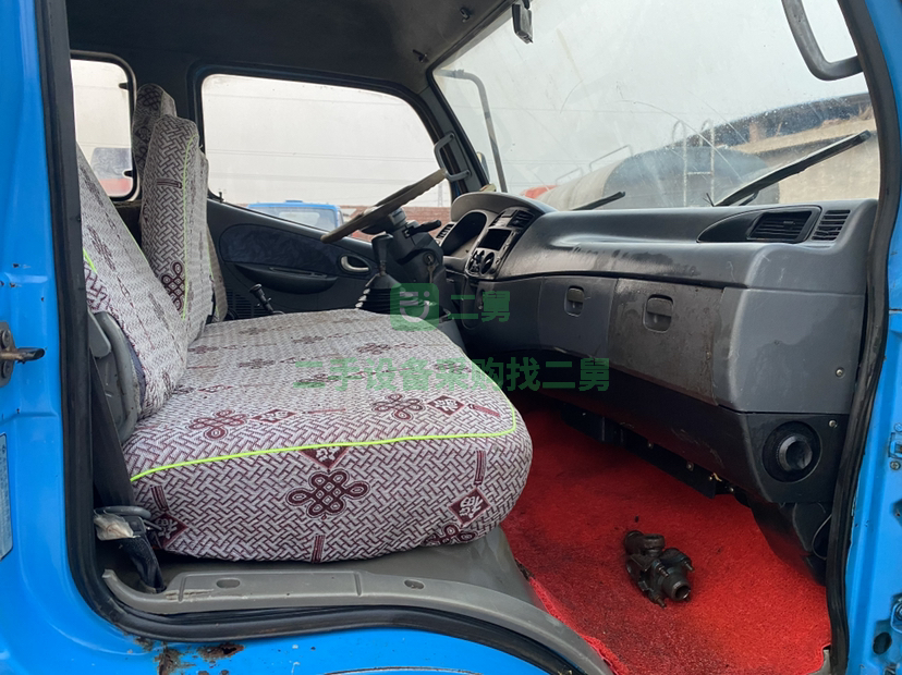 河北出售10噸東風多利卡4102朝柴流動加油車