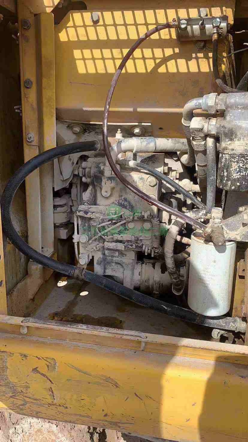 浙江出售二手的13年小松130-7挖掘機(jī)