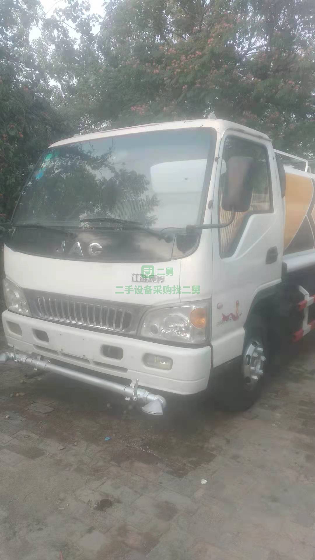 出售江淮威鈴8噸灑水車