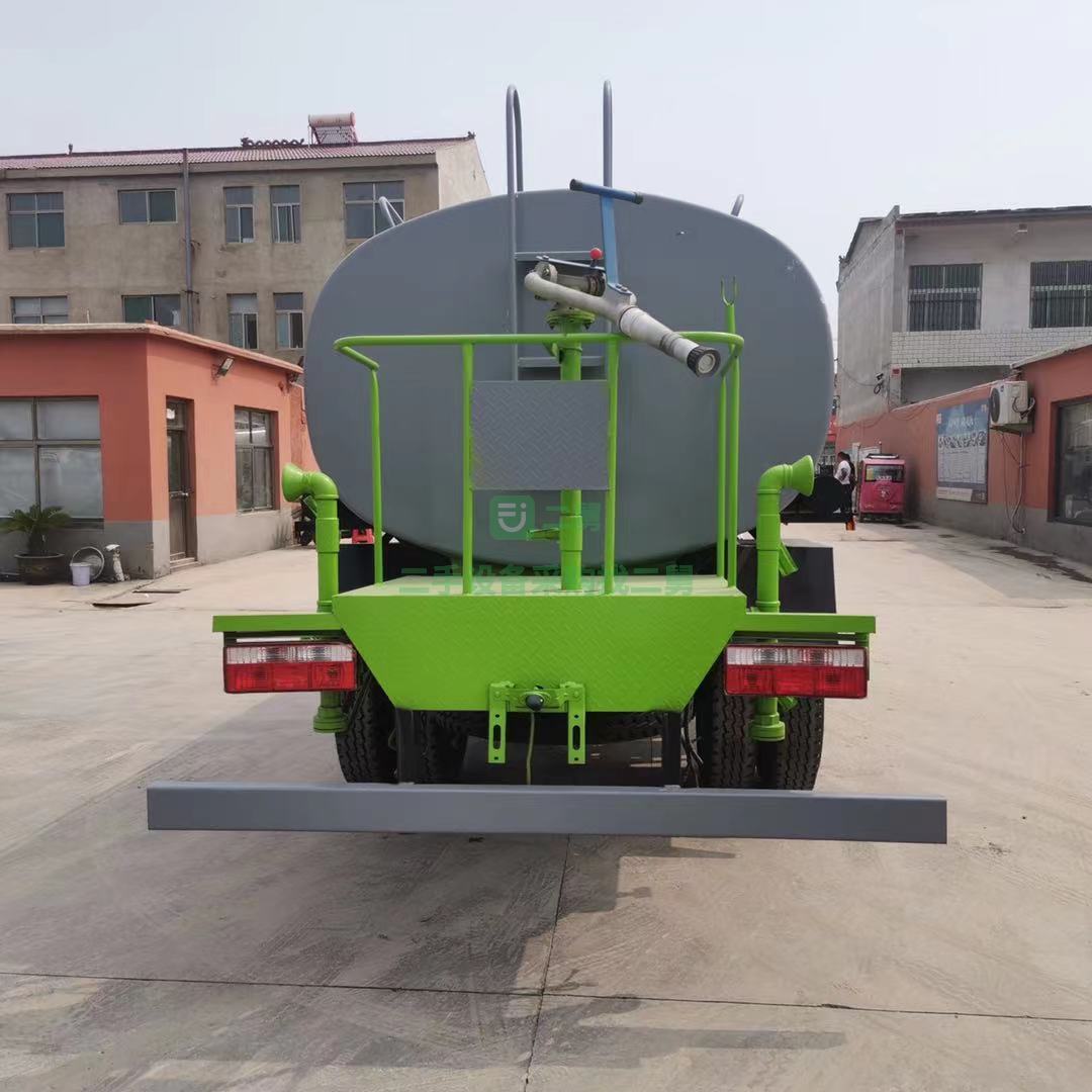 出售十方東風福瑞卡F7灑水車云內150馬力825R20鋼絲輪胎