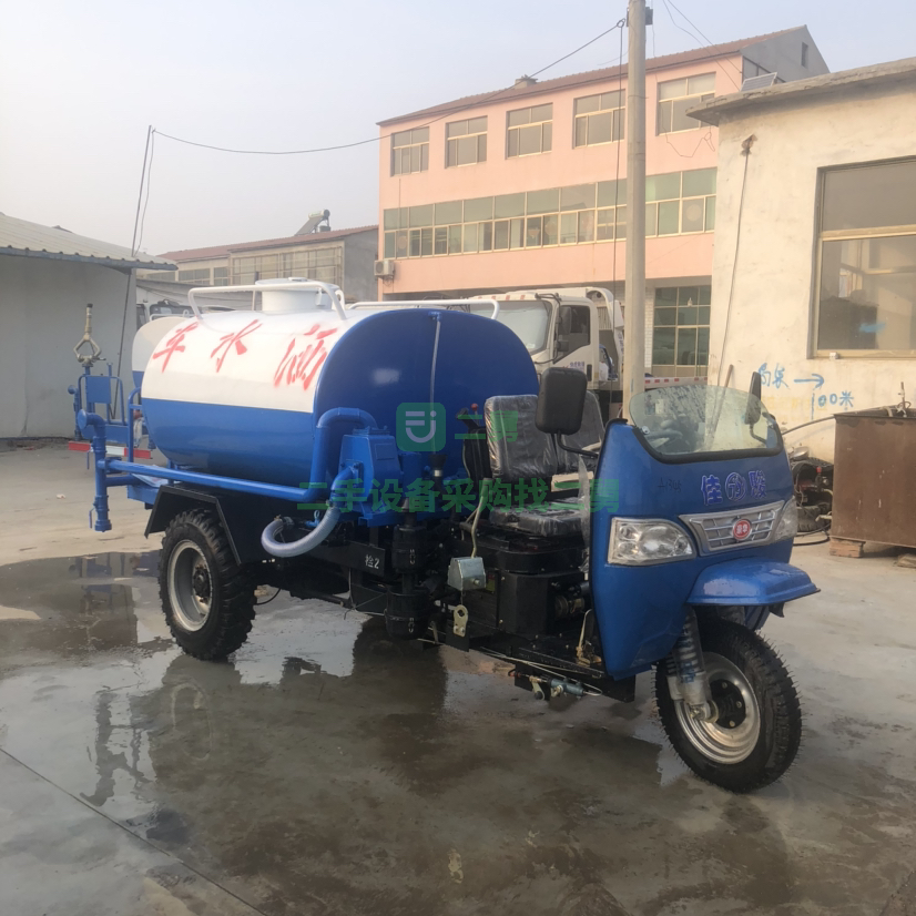 出售三輪柴油灑水抑塵園林綠化車