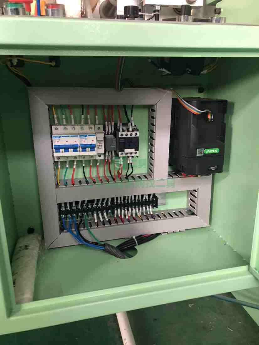 福建出售99新斯普萊SPR-S1棉柔巾卷巾機(jī)，機(jī)器幾乎沒有開過