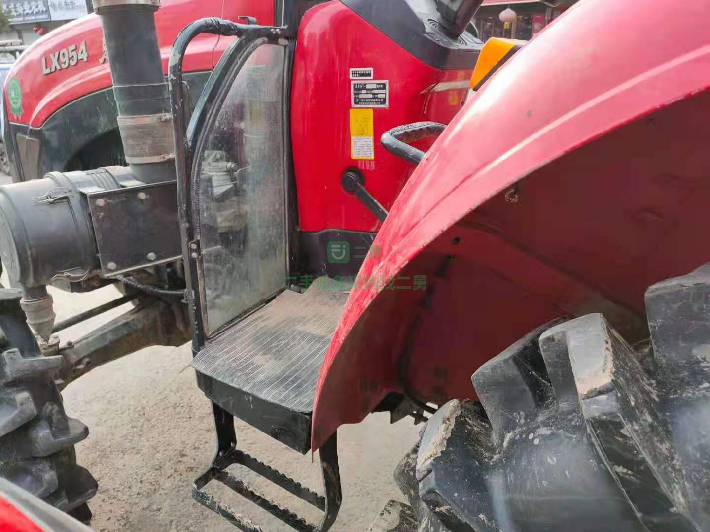 出售拖拉機2016年東方紅954國三電噴車