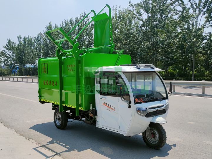 山東出售新能源純電動100毫安掛桶自卸垃圾車
