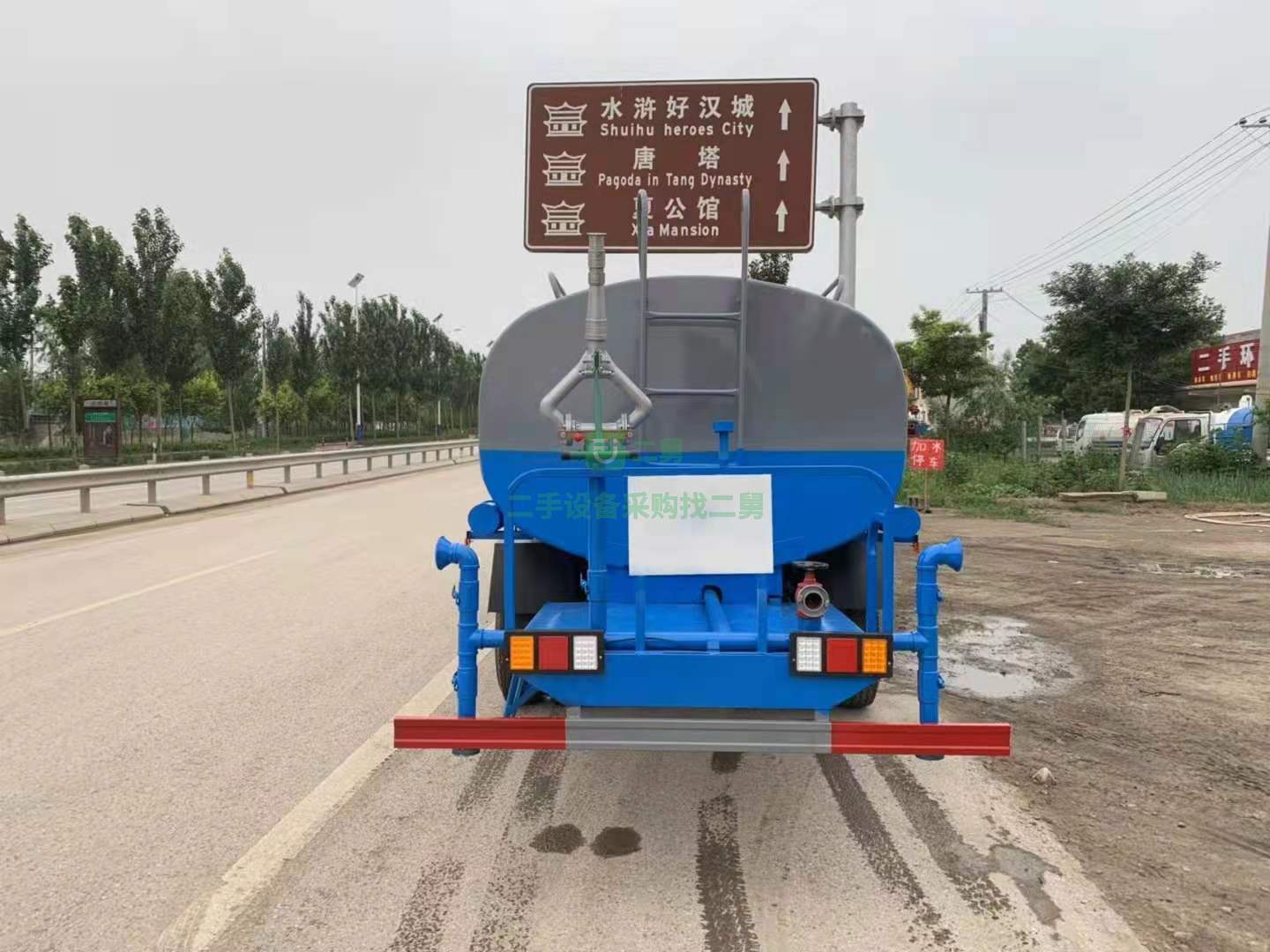 出售福田奧鈴八立方灑水車，濰柴4105發動