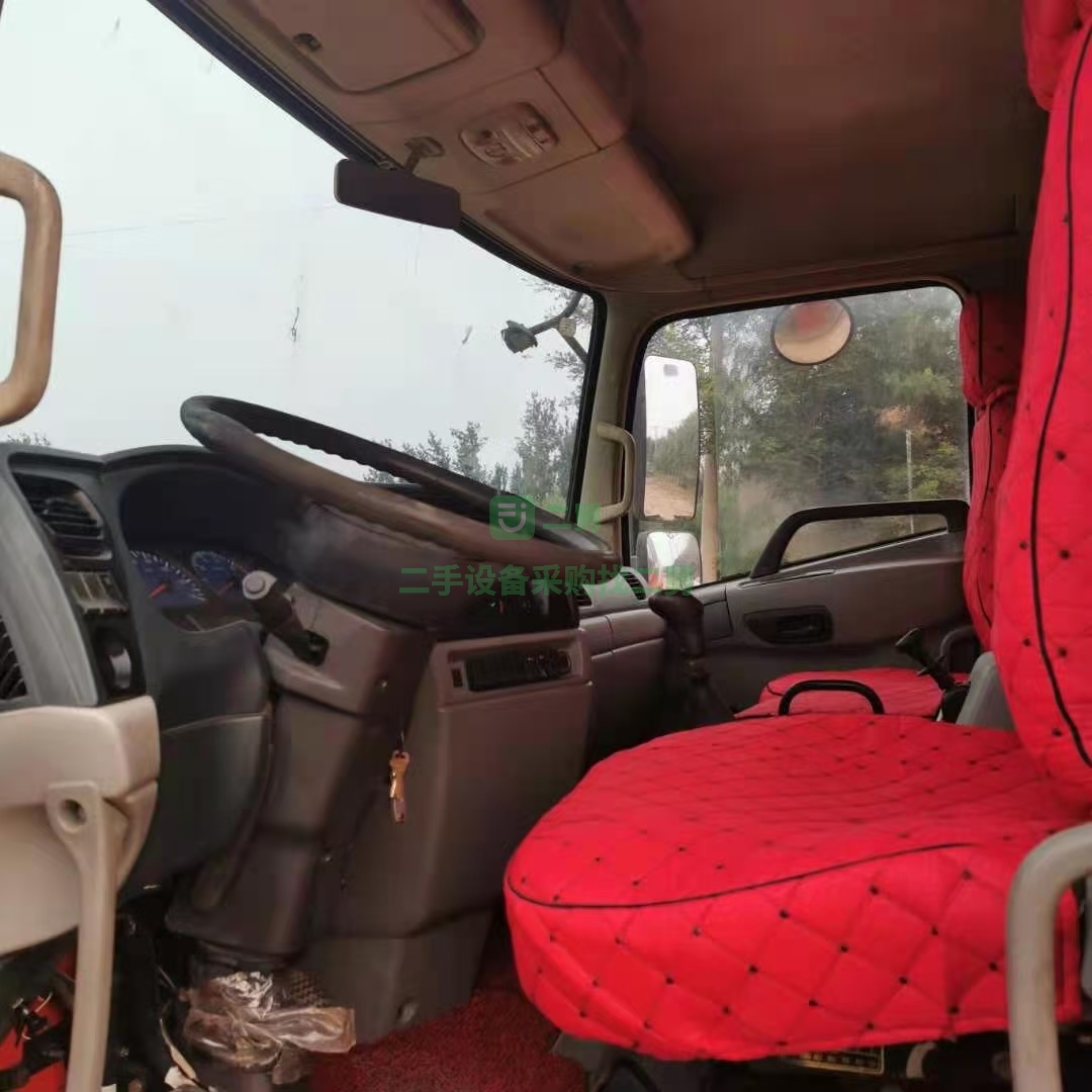出售六缸東風(fēng)天錦，15立方二手灑水車