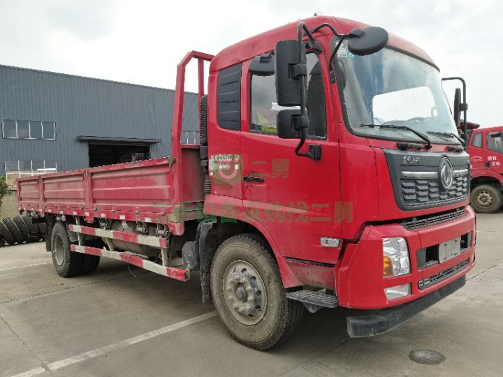 出售東風(fēng)天錦平板貨車，19年5月，6.8米6缸機(jī)210馬力