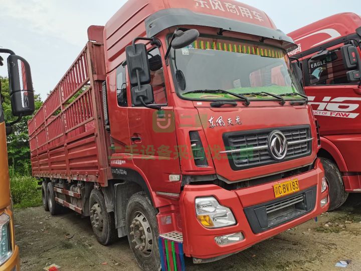 出售天龍前四后八350馬力，帶全保，16年11月，國四貨車