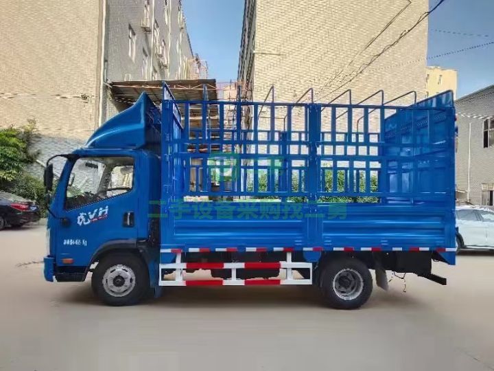 二手一汽解放4.2米國六寬體高欄貨車
