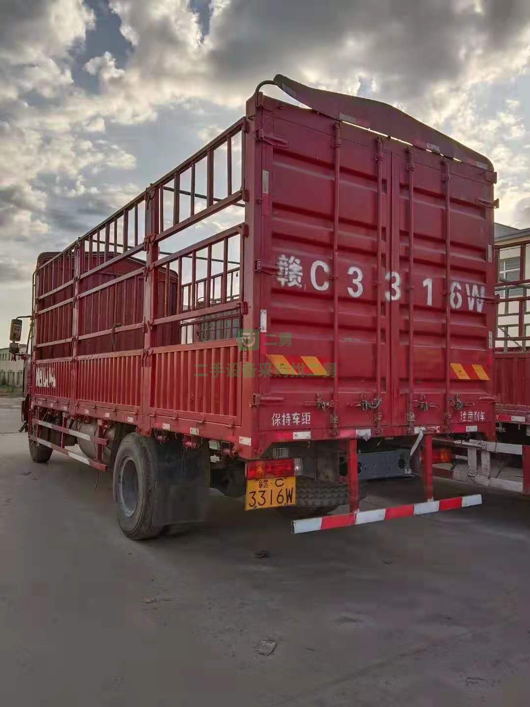 出售2018年3月帶全保險(xiǎn)高欄貨車，220馬力