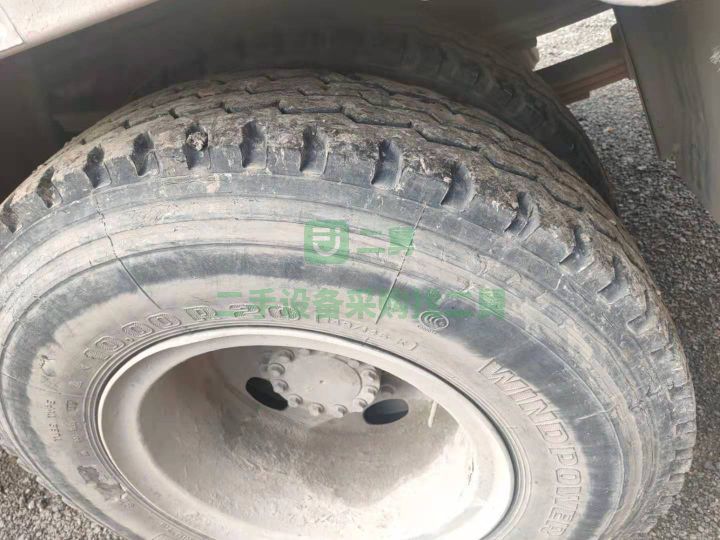 出售19年4月的解放J6L/4缸180馬力貨車