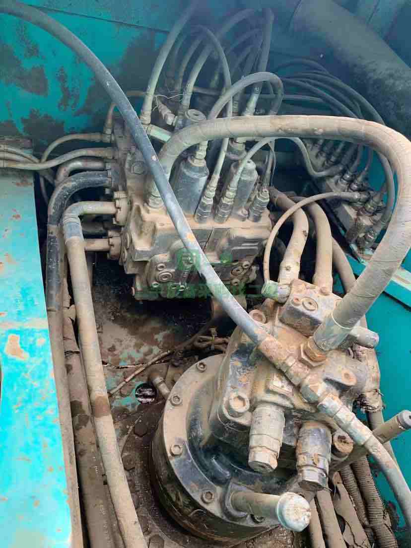 江蘇出售二手七成新的神鋼200超8挖掘機