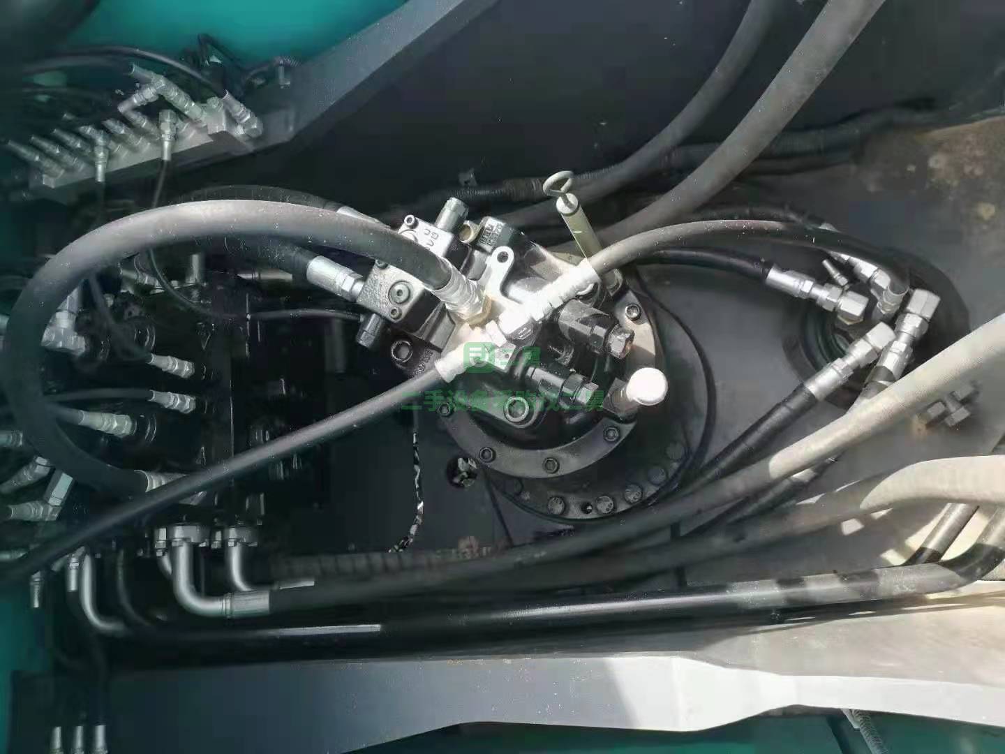出售精品神鋼200D挖掘機，車況好，速度快，油耗低