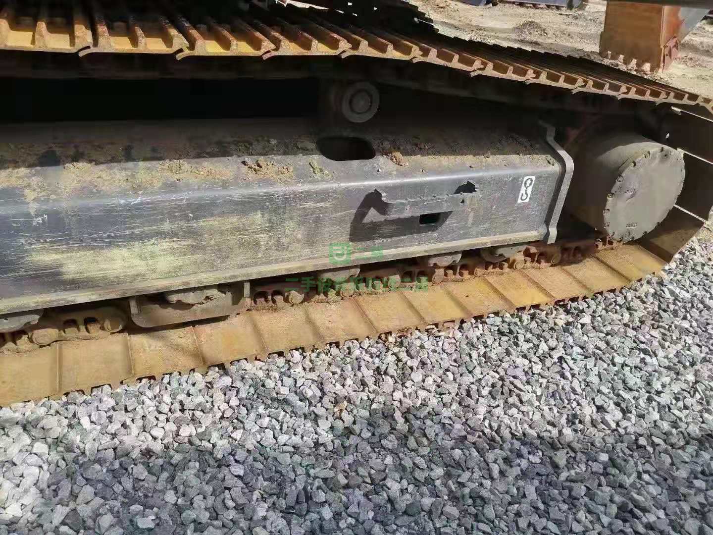 出售精品神鋼200D挖掘機，車況好，速度快，油耗低