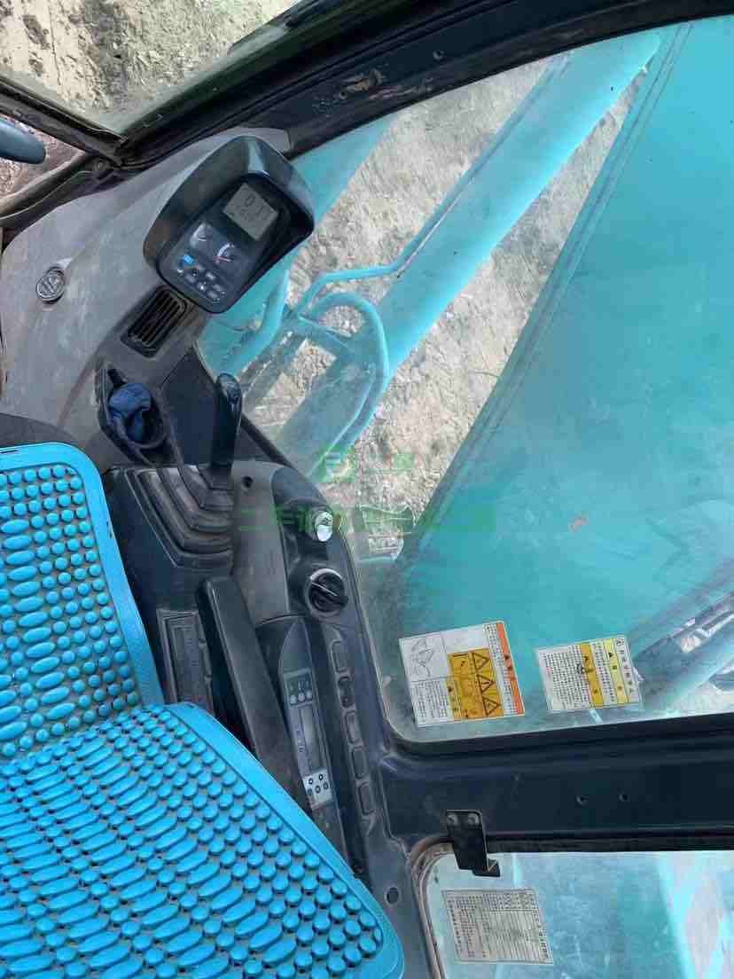 江蘇出售二手七成新的神鋼200超8挖掘機