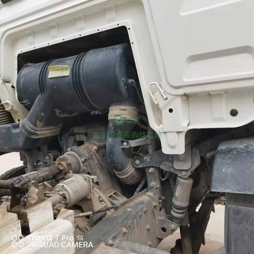 出售2019年豪沃輕量化12方攪拌車(chē)，德國(guó)曼發(fā)動(dòng)機(jī)