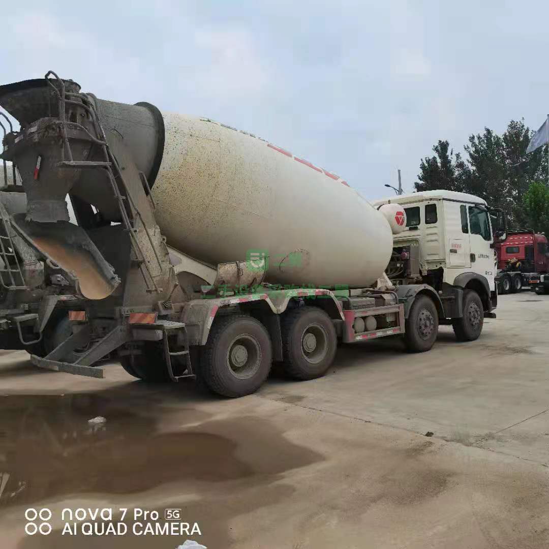 出售2020年豪沃TX輕量化大12方攪拌車，亞特上裝，340