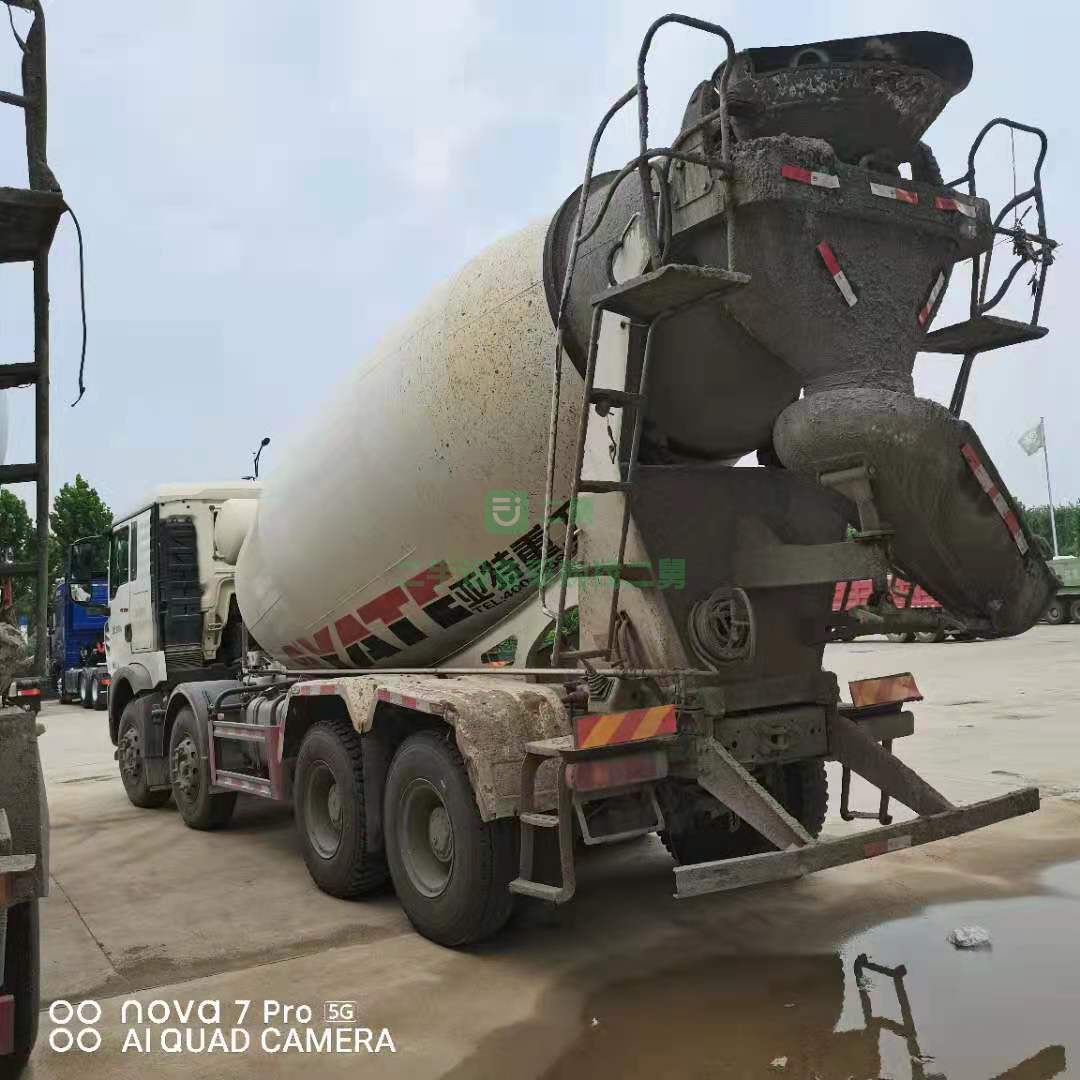 出售2020年豪沃TX輕量化大12方攪拌車，亞特上裝，340