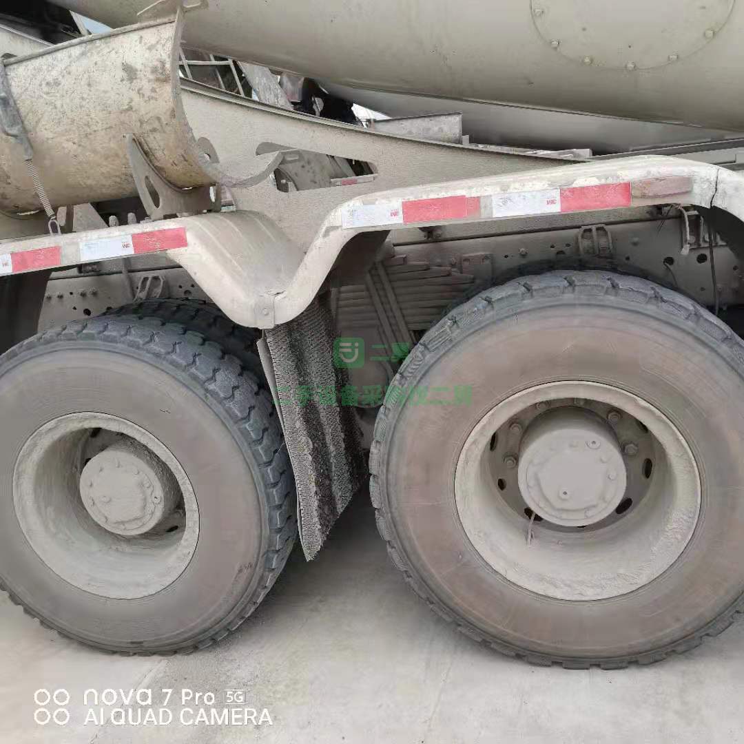出售2020年豪沃TX輕量化大12方攪拌車，亞特上裝，340