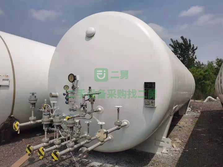 出售二手八成新的工業(yè)鍋爐