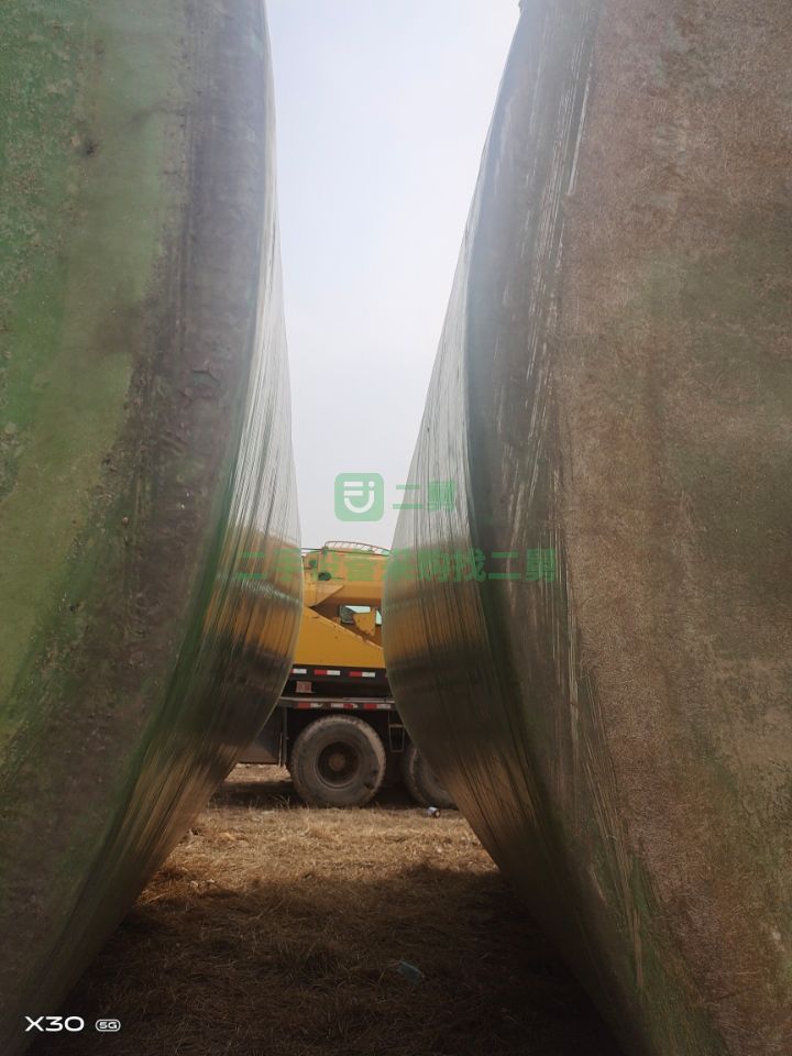 出售二手九成新的立式玻璃鋼罐內襯塑