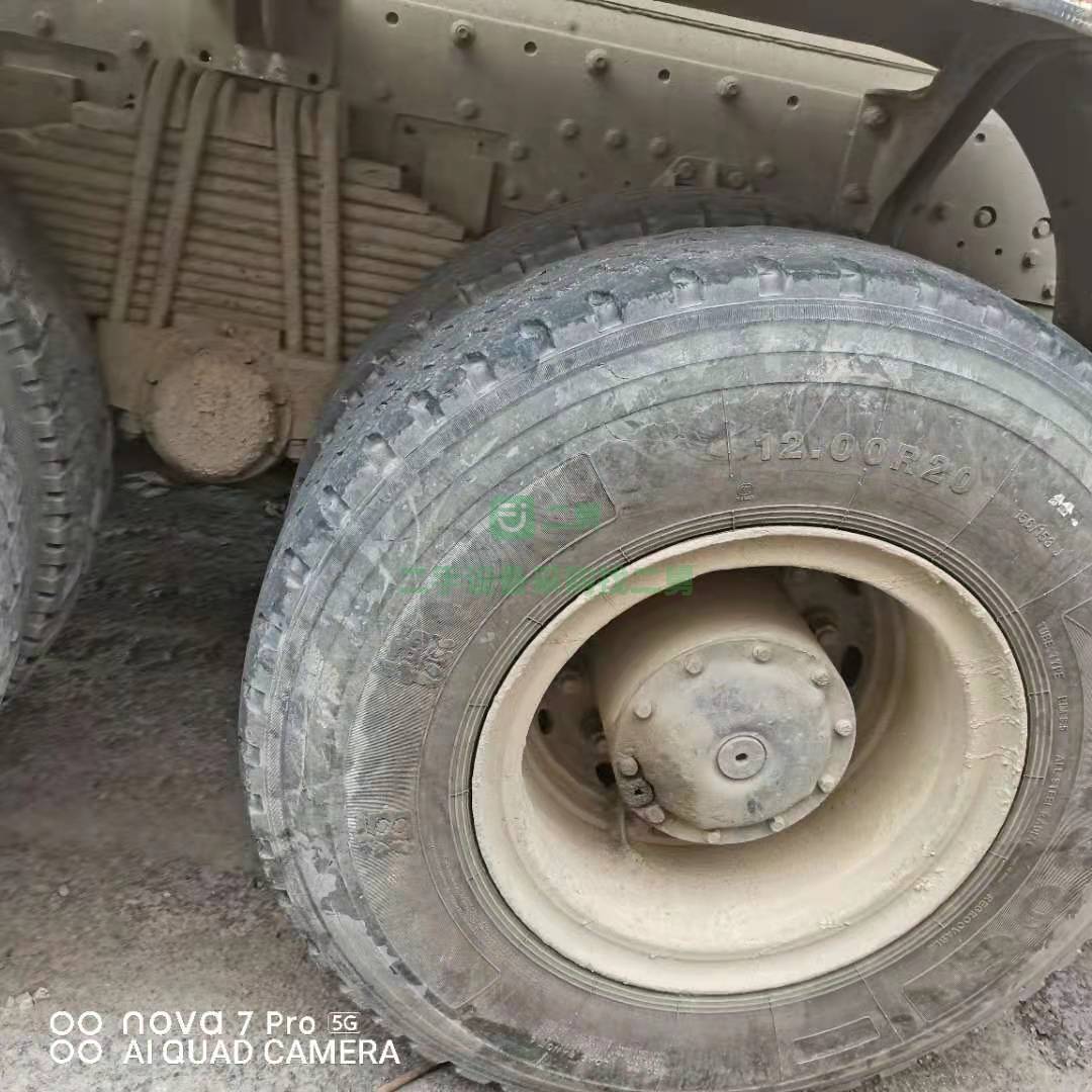 出售2015年18方歐曼國四攪拌車，濰柴發動機，375馬力，L8上裝
