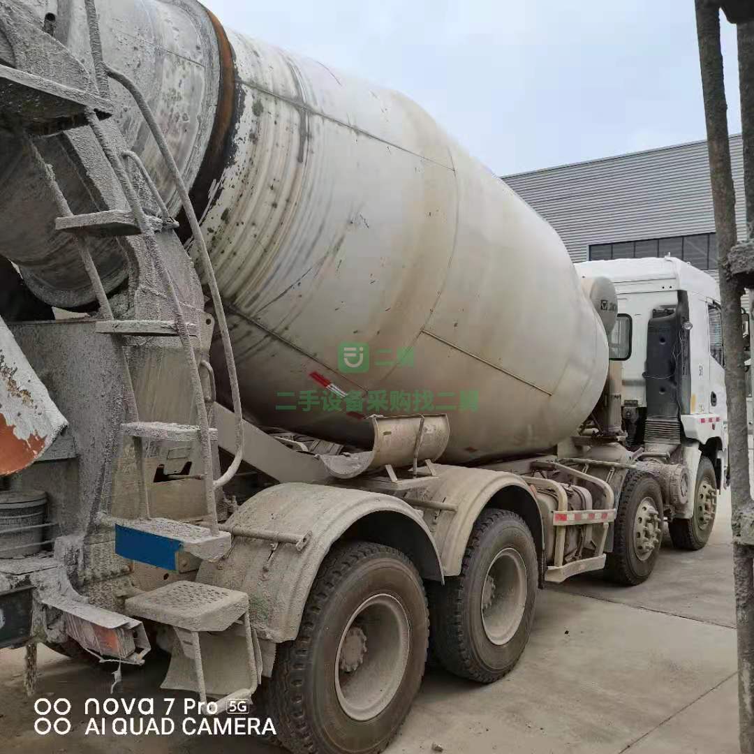 出售2018年底徐工漢風輕量化大12方攪拌車，濰柴動力，350馬力