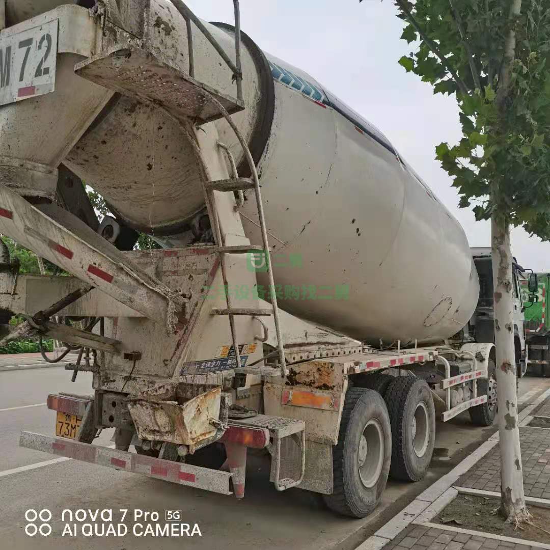 出售2018年2月份豪沃大20方攪拌車，瑞江上裝
