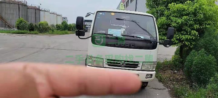 出售二手5噸油罐車，17年4月20號(hào)牌出售