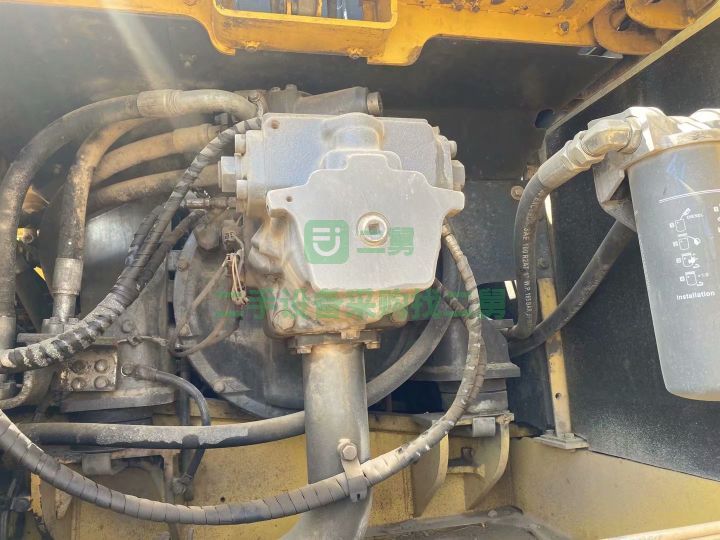 出售小松360-7一臺(tái)挖掘機(jī)，車況性能無(wú)憂，干活車，個(gè)人車