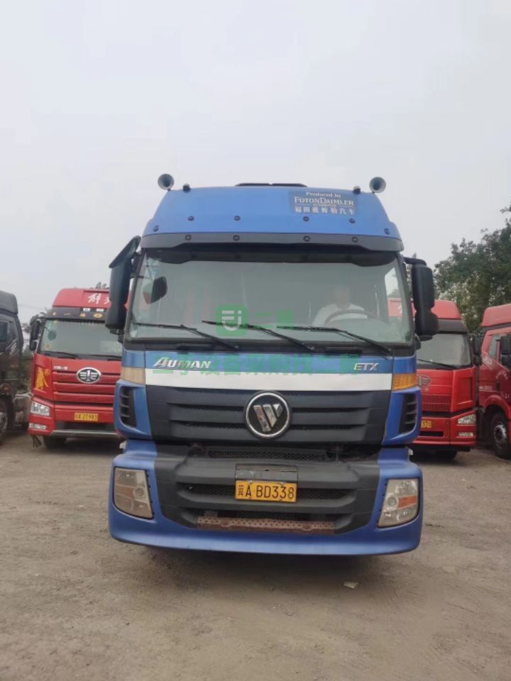 出售16年12月歐曼400馬力牽引車，帶大保險(xiǎn)，輪胎八九成。