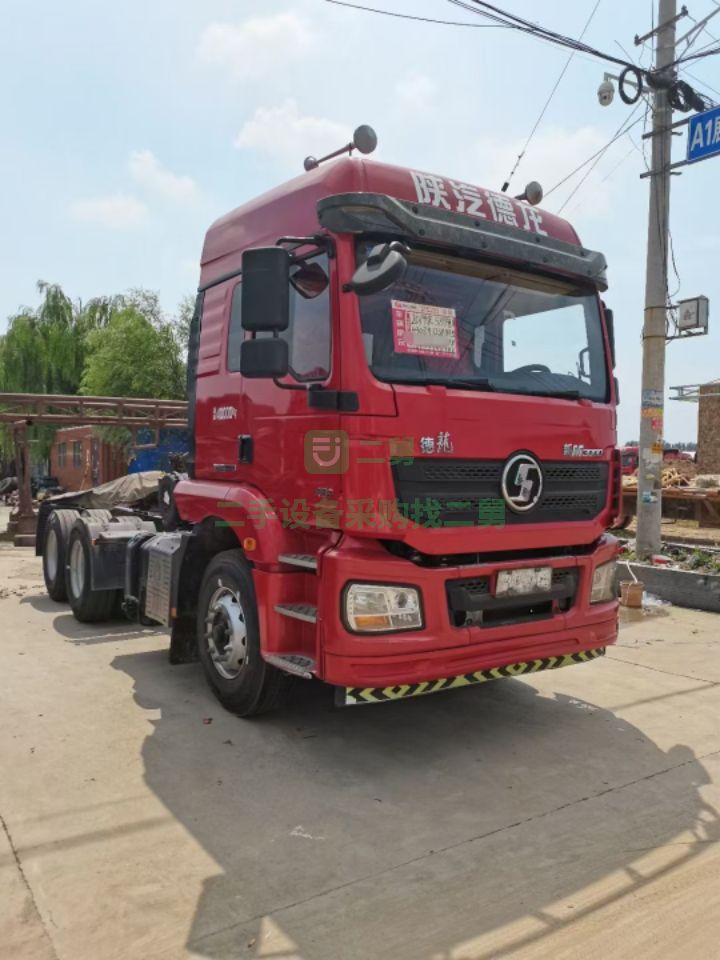 出售19年德龍M3000雙驅車體430馬力牽引車原版可分期