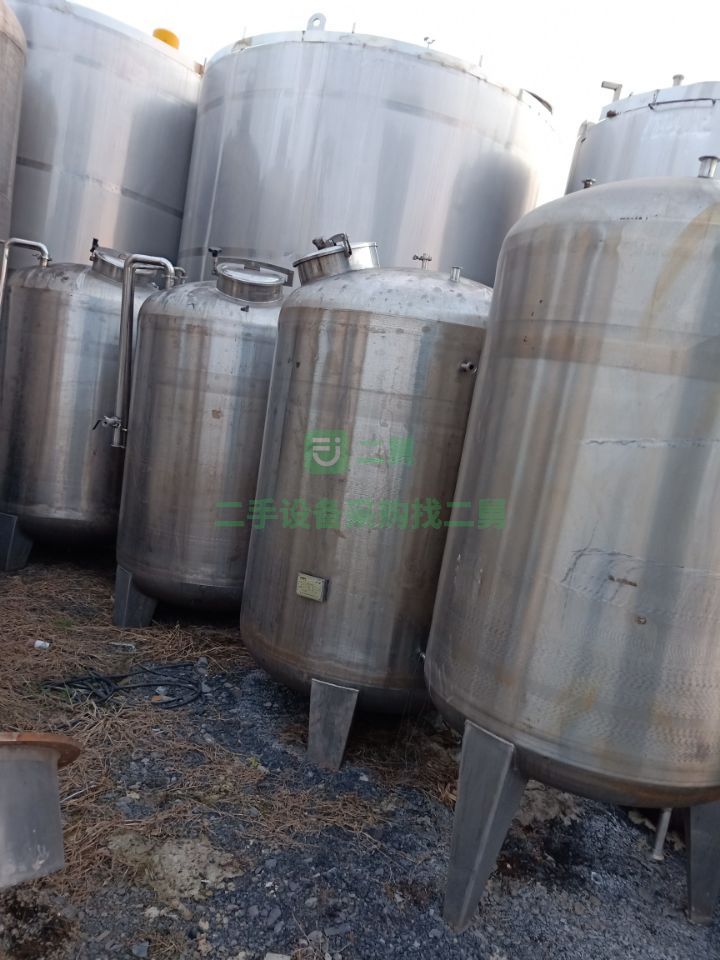 出售二手的6立方不銹鋼乳品發酵罐