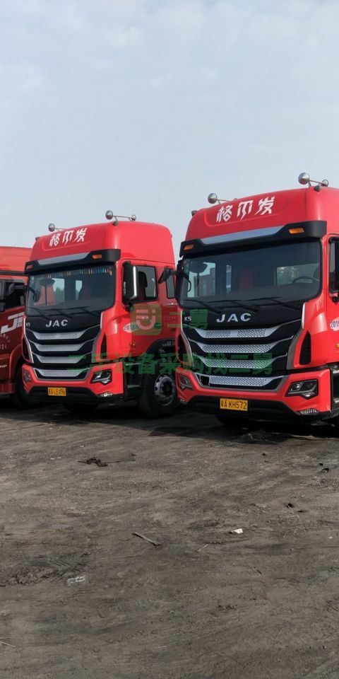 出售準新車一年整交強險格爾發濰柴400馬力牽引車