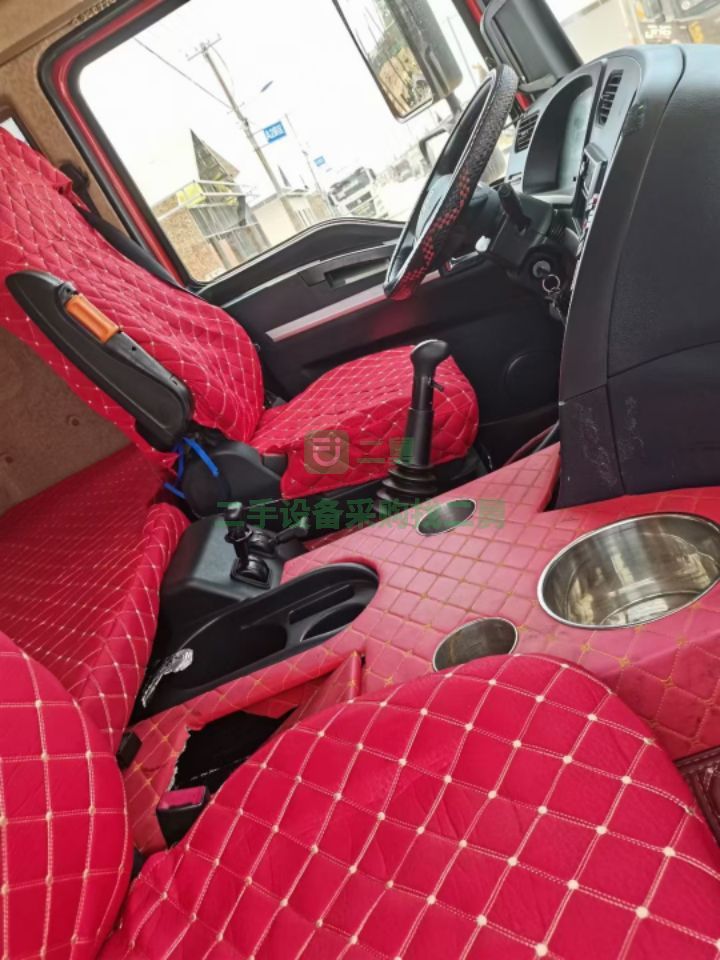 出售19年德龍M3000雙驅車體430馬力牽引車原版可分期