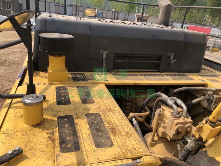 出售進口小松450挖掘機，車況性能好，原版原漆動作協調，相中來談價