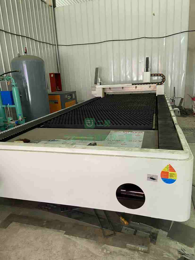 吉林出售二手的4015邦德1500瓦激光切割機(jī)