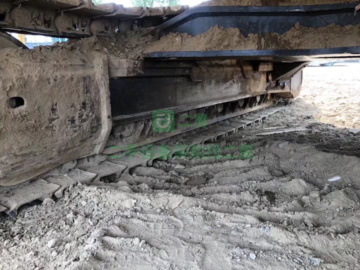 出售進口小松450挖掘機，車況性能好，原版原漆動作協調，相中來談價