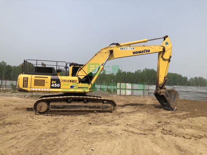 出售進口小松450挖掘機，車況性能好，原版原漆動作協調，相中來談價