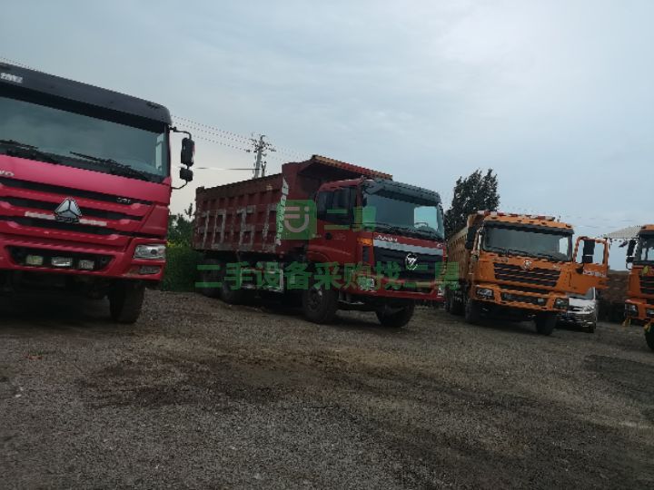 山西出售18年陜汽德龍F3000國三電噴自卸車，中集大箱