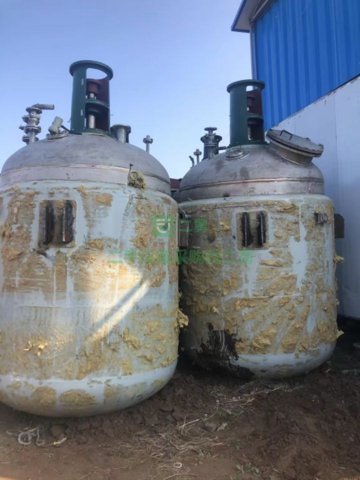 出售二手的7立方下椎體搪瓷反應釜