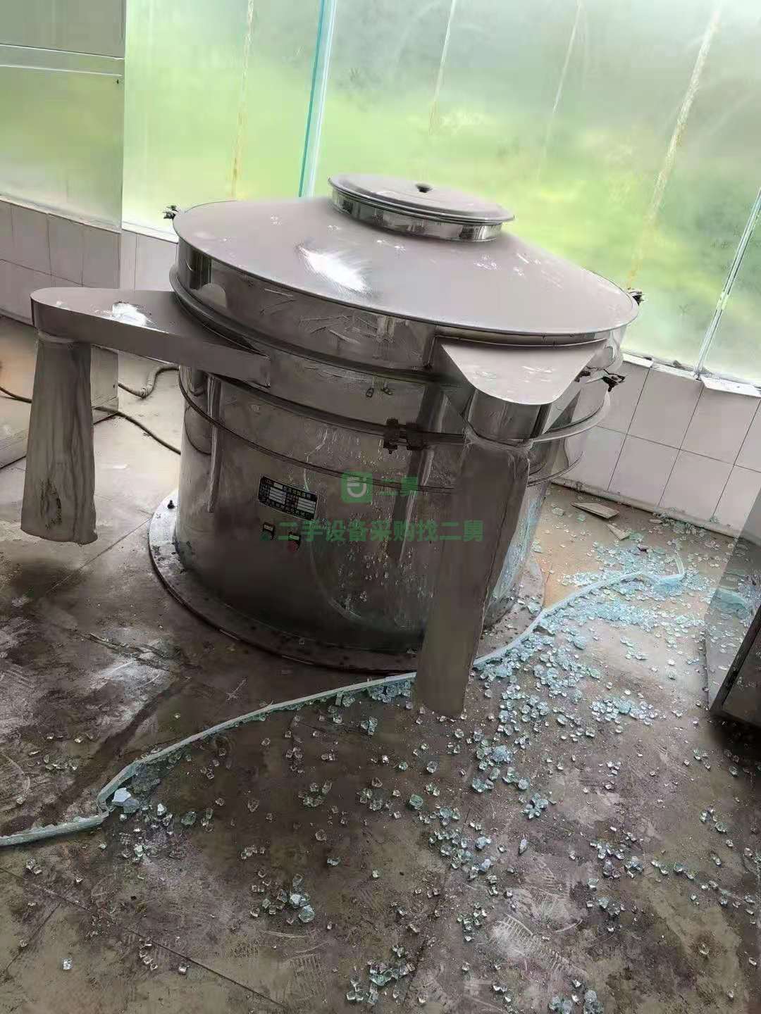 出售一臺精品設備30B萬能粉碎機