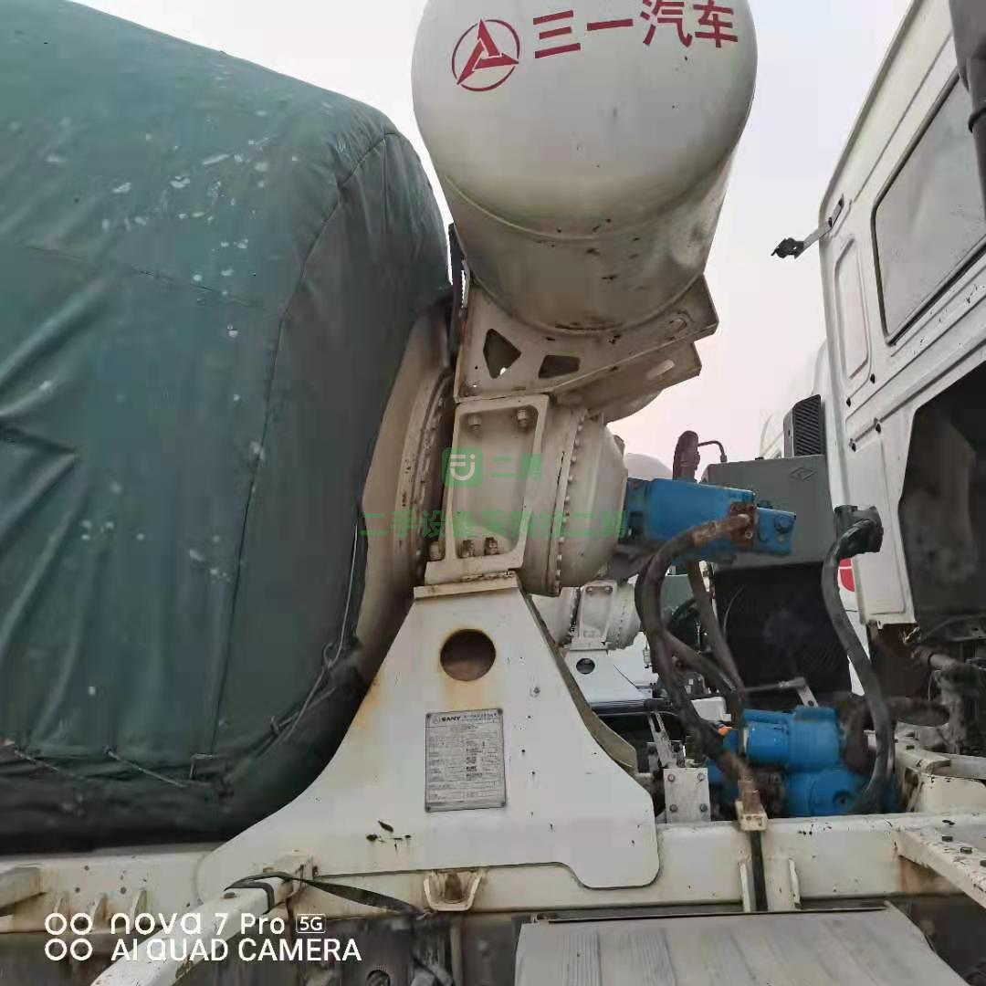 出售2014年國四，豪沃大12方，重汽發動機，340馬力，三