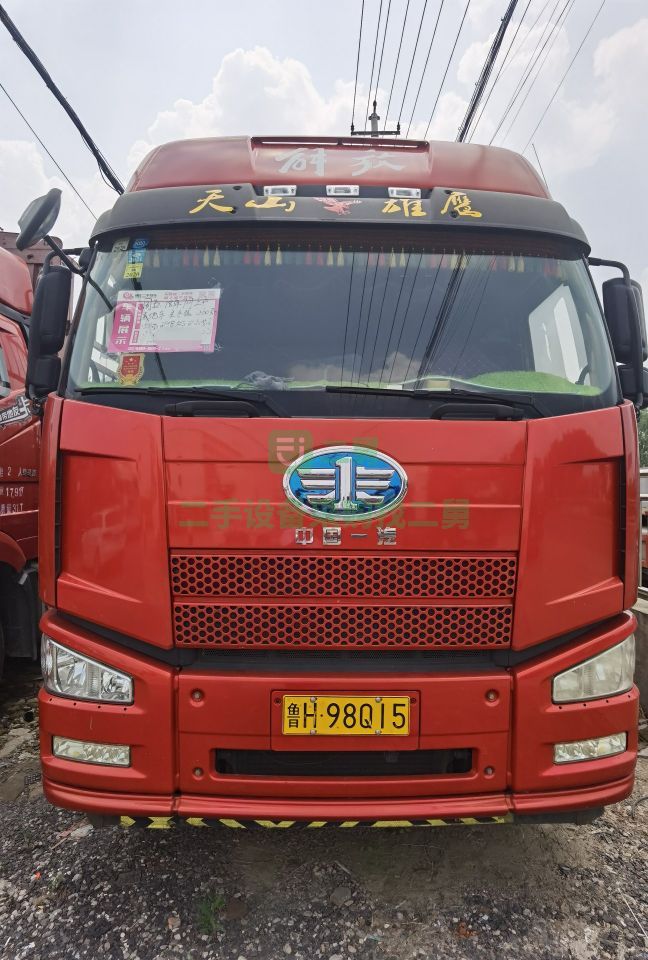 出售17年， 18年解放J6P460馬力前四后八高欄車